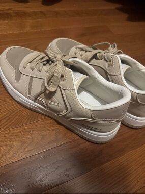 Vintage Havana Beige/Tan Low-Top Sneakers